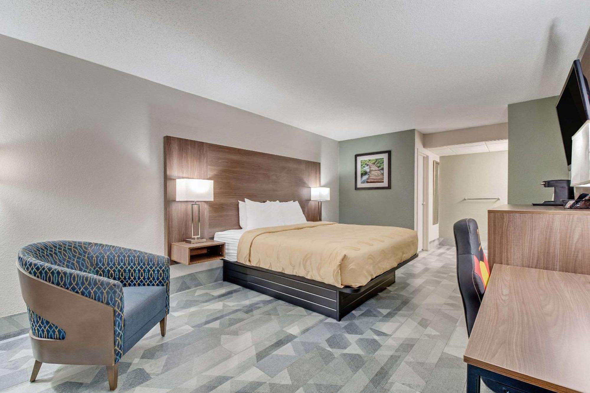 Quality Inn Dalton Exteriér fotografie