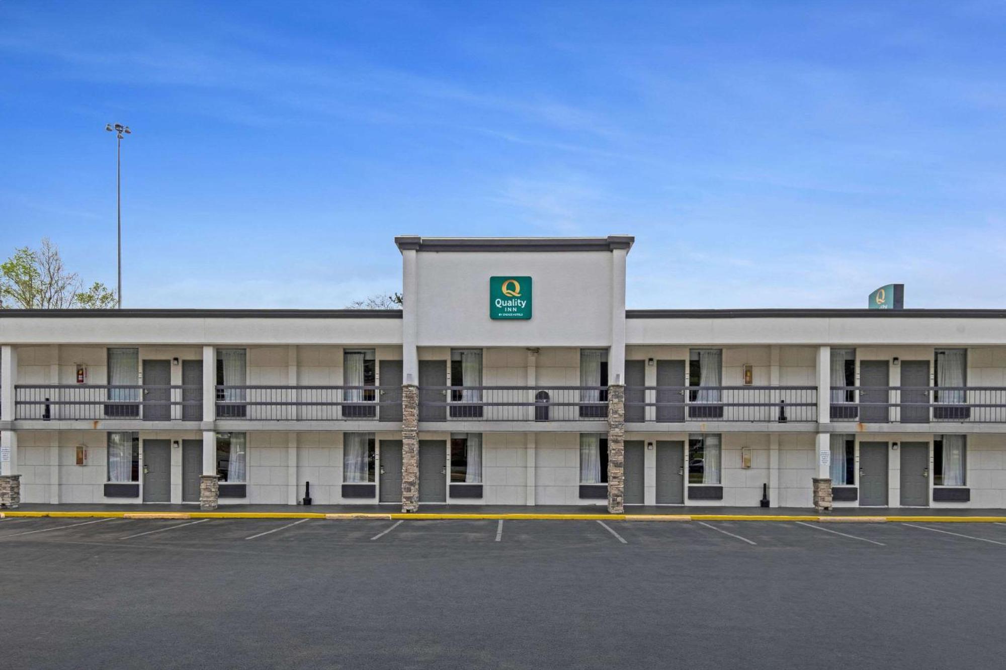 Quality Inn Dalton Exteriér fotografie